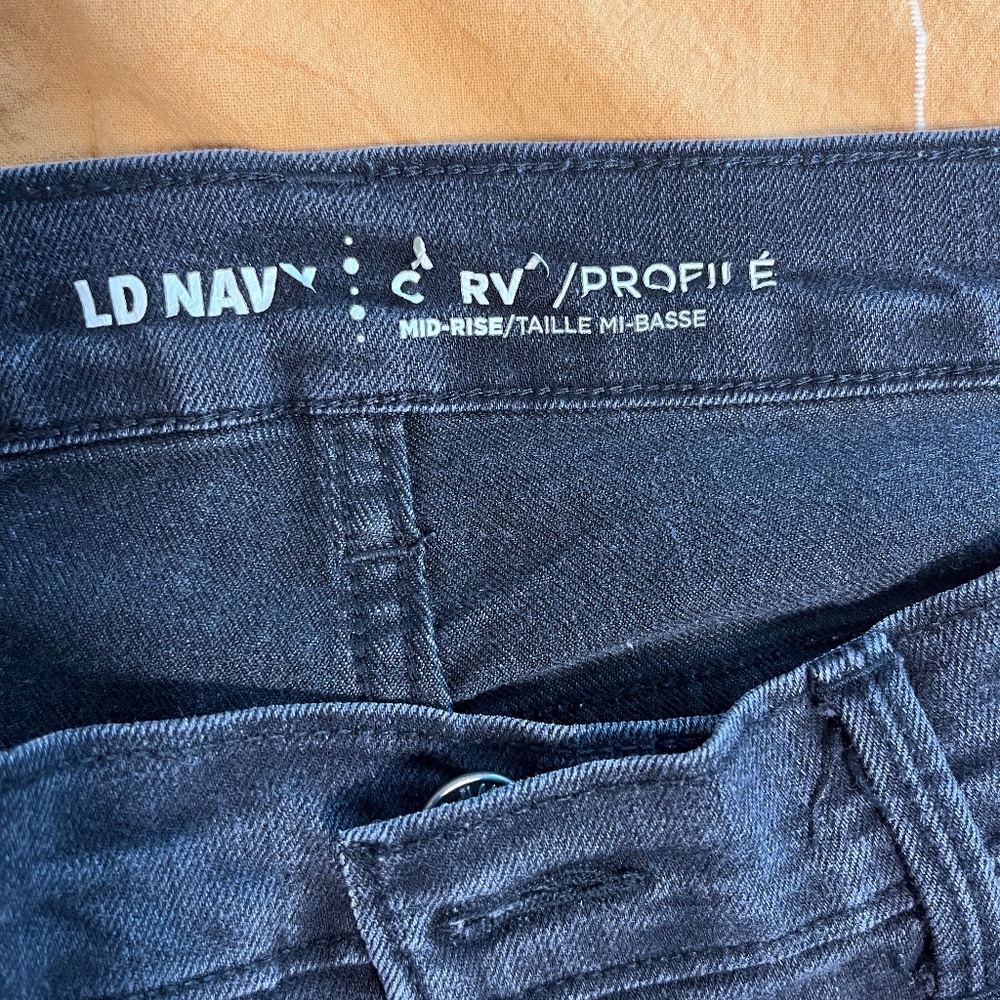 Women's Jeans Old Navy Curvy Profile